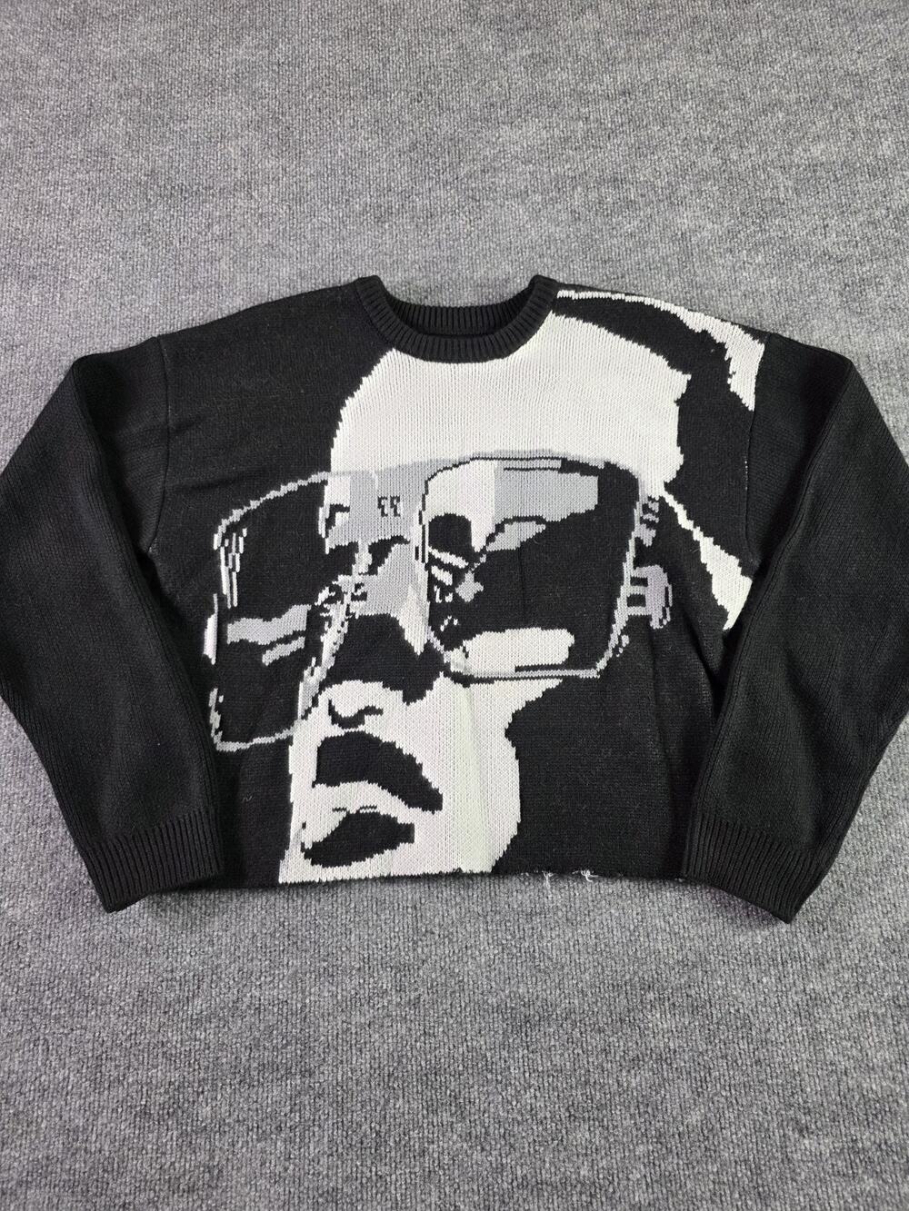 Urban Outfitters Celebrity Sweater Size Small Cropped Crop Top Knit Black